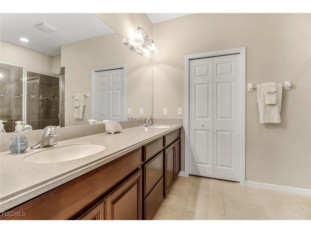 9904 Periwinkle Preserve Lane Fort Myers FL 33919 2025014318 image20