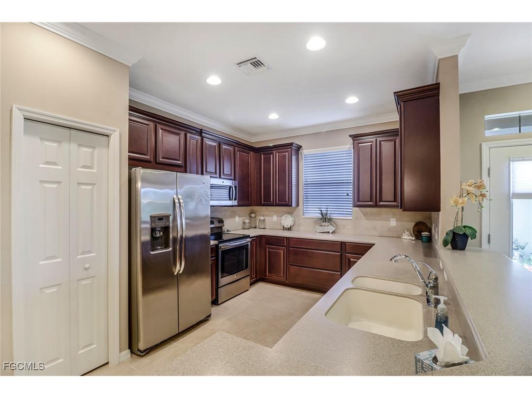 9904 Periwinkle Preserve Lane Fort Myers FL 33919 2025014318 image9