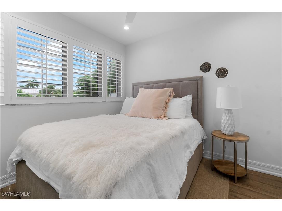 991 8th Street S #1 Naples FL 34102 225073085 image17