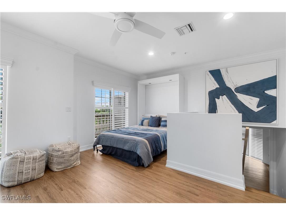 991 8th Street S #1 Naples FL 34102 225073085 image18