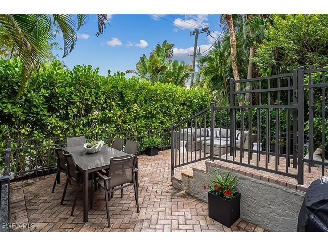 991 8th Street S #1 Naples FL 34102 225073085 image24