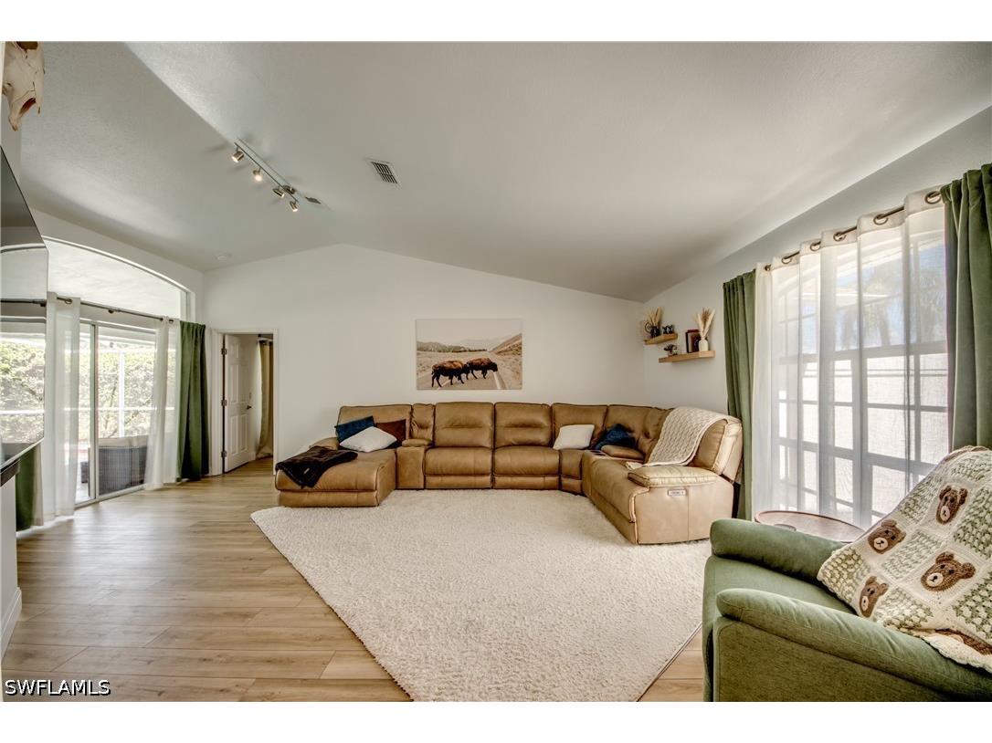 9910 Laketree Court Fort Myers FL 33967 226021788 image5