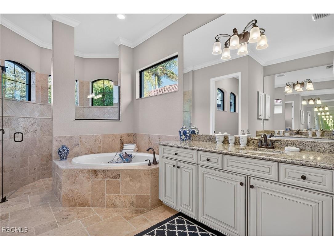 9915 Corso Bello Drive Naples FL 34113 2026001805 image32