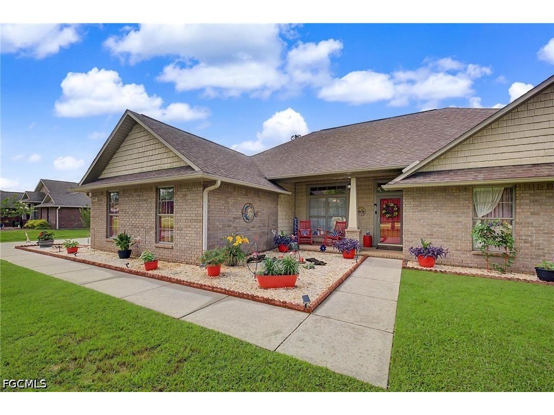 9915 Nichols Lake Road Milton FL 32583 2026024749 image1