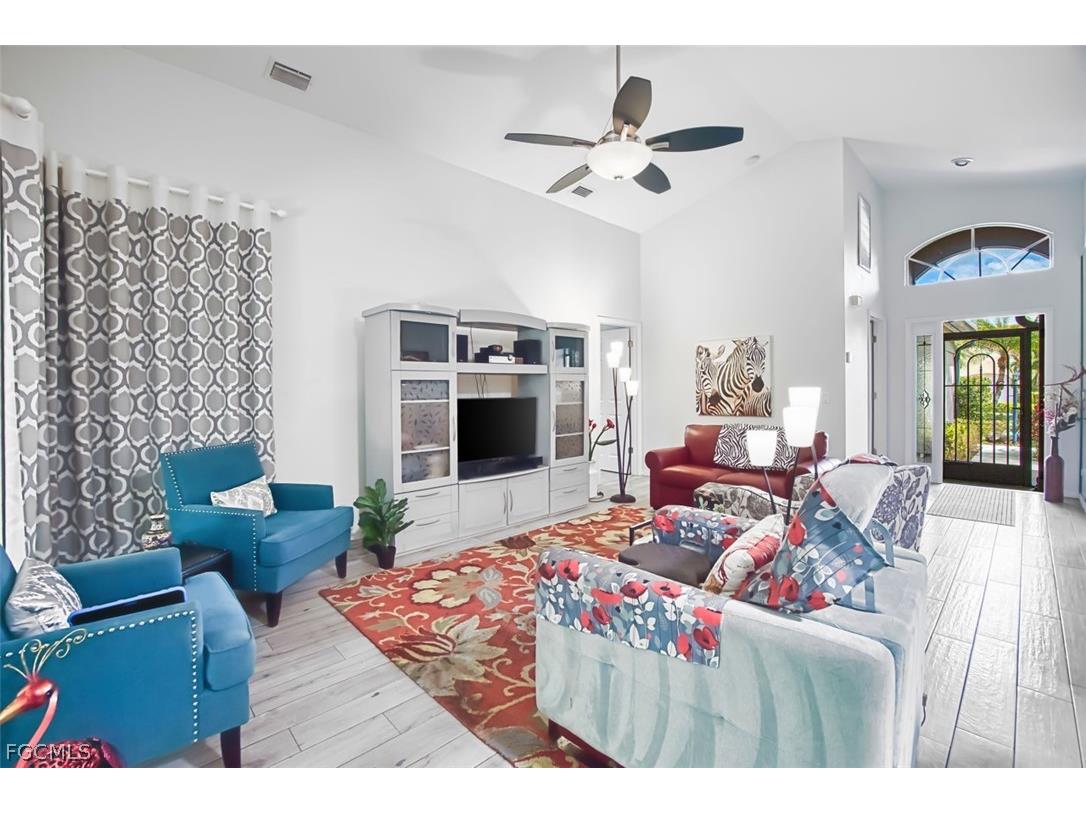 9917 Las Casas Drive Fort Myers FL 33919 2026010509 image10