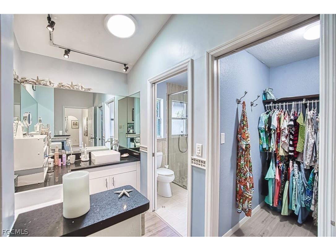 9917 Las Casas Drive Fort Myers FL 33919 2026010509 image24