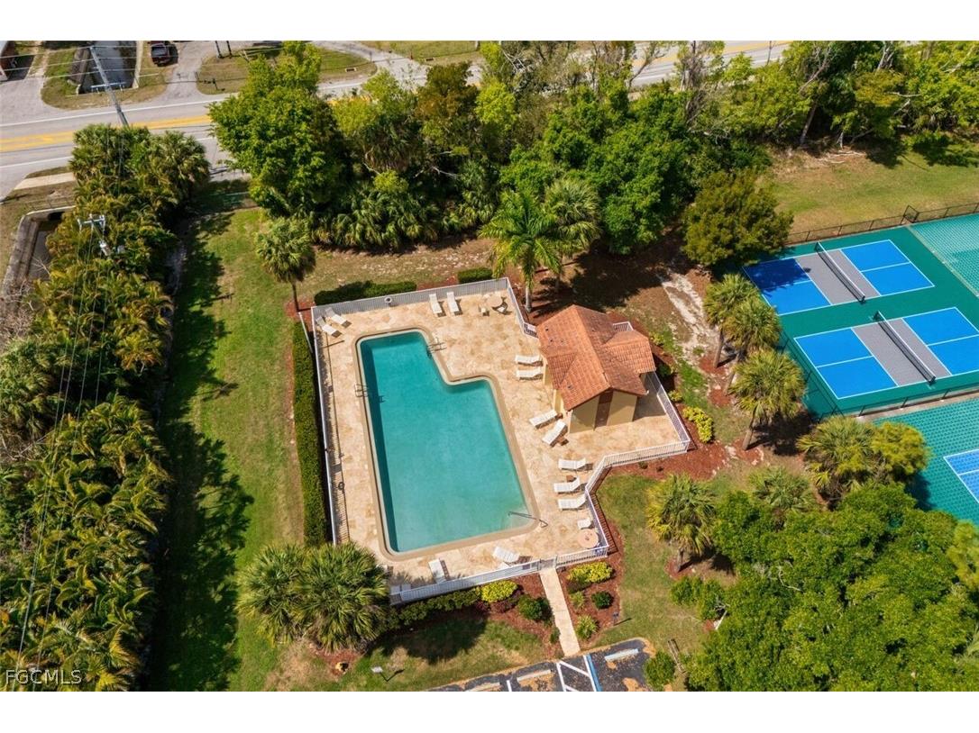 9917 Las Casas Drive Fort Myers FL 33919 2026010509 image40