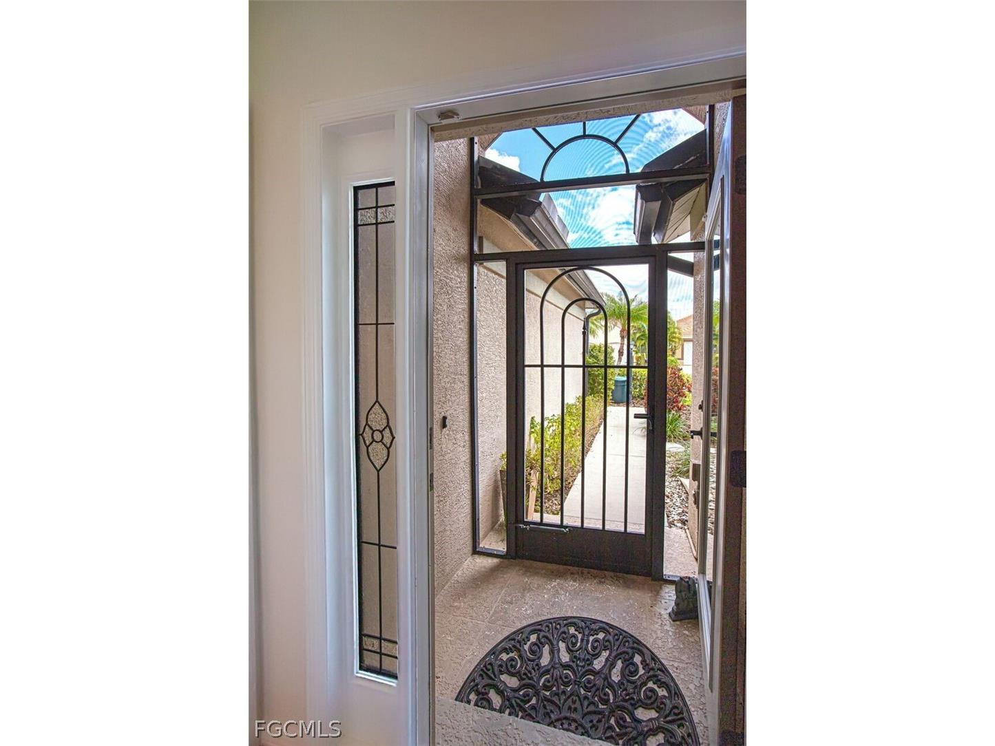 9917 Las Casas Drive Fort Myers FL 33919 2026010509 image6