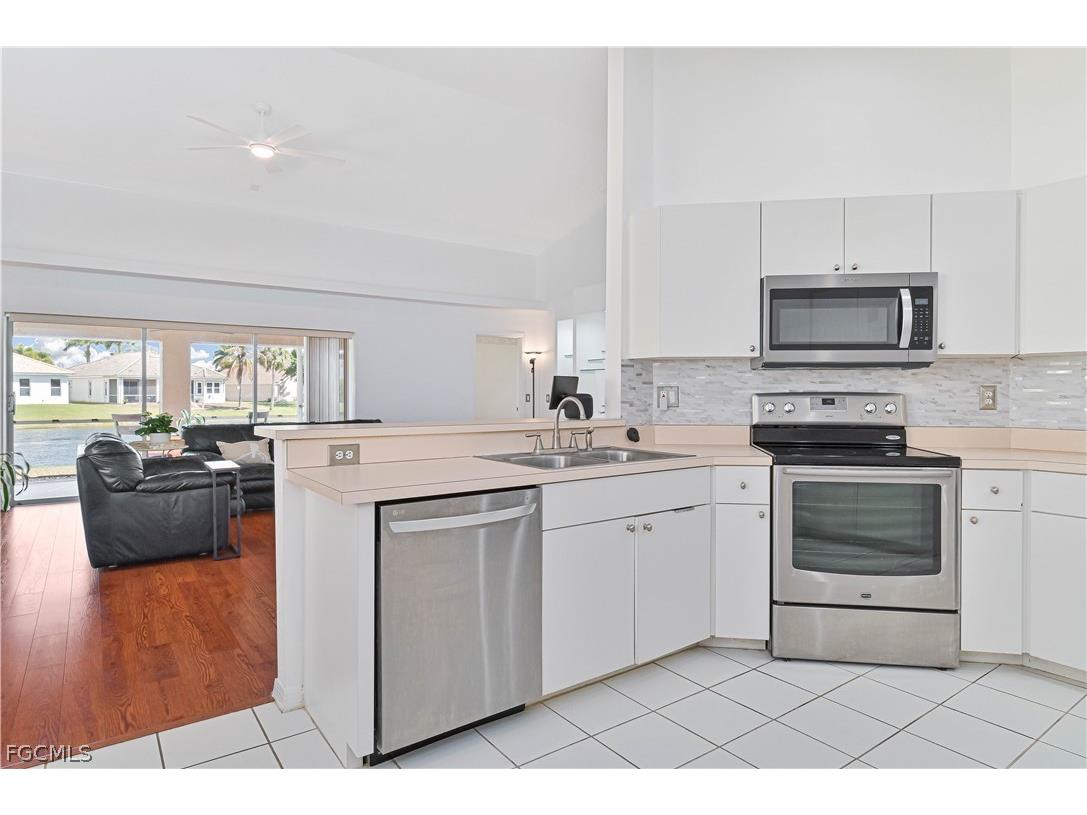 9918 Las Casas Drive Fort Myers FL 33919 2026010787 image20