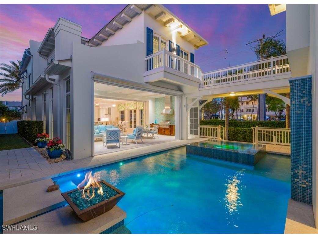 992 9th Avenue S Naples FL 34102 224103100 image1