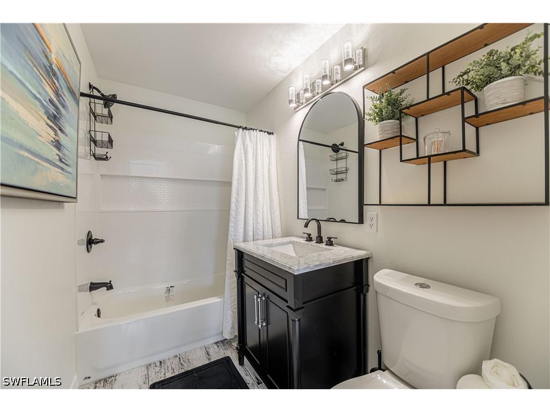 992 Woodshire Lane #D103 Naples FL 34105 226015724 image7