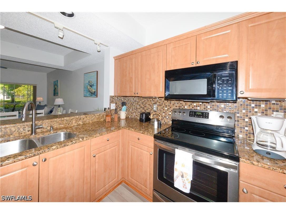 992 Woodshire Lane #D107 Naples FL 34105 226018325 image16