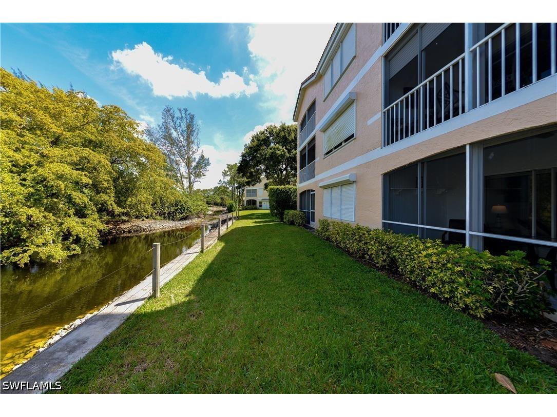 992 Woodshire Lane #D107 Naples FL 34105 226018325 image2