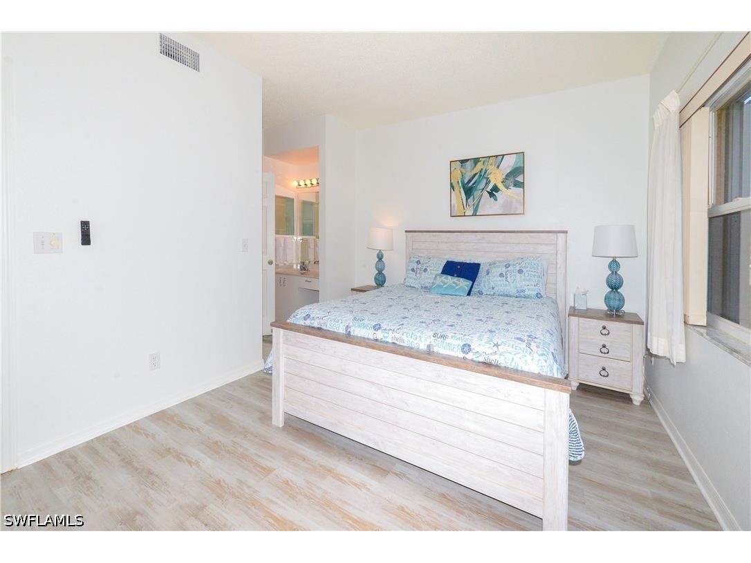 992 Woodshire Lane #D107 Naples FL 34105 226018325 image30