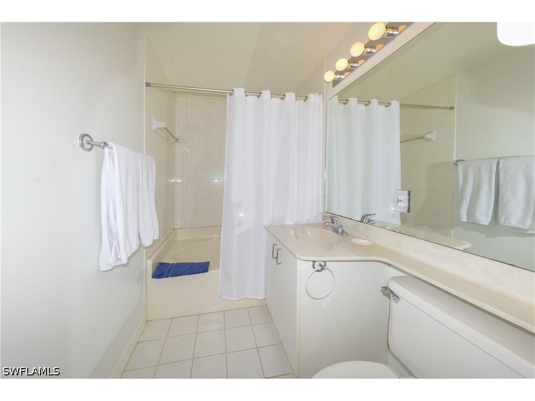 992 Woodshire Lane #D107 Naples FL 34105 226018325 image36