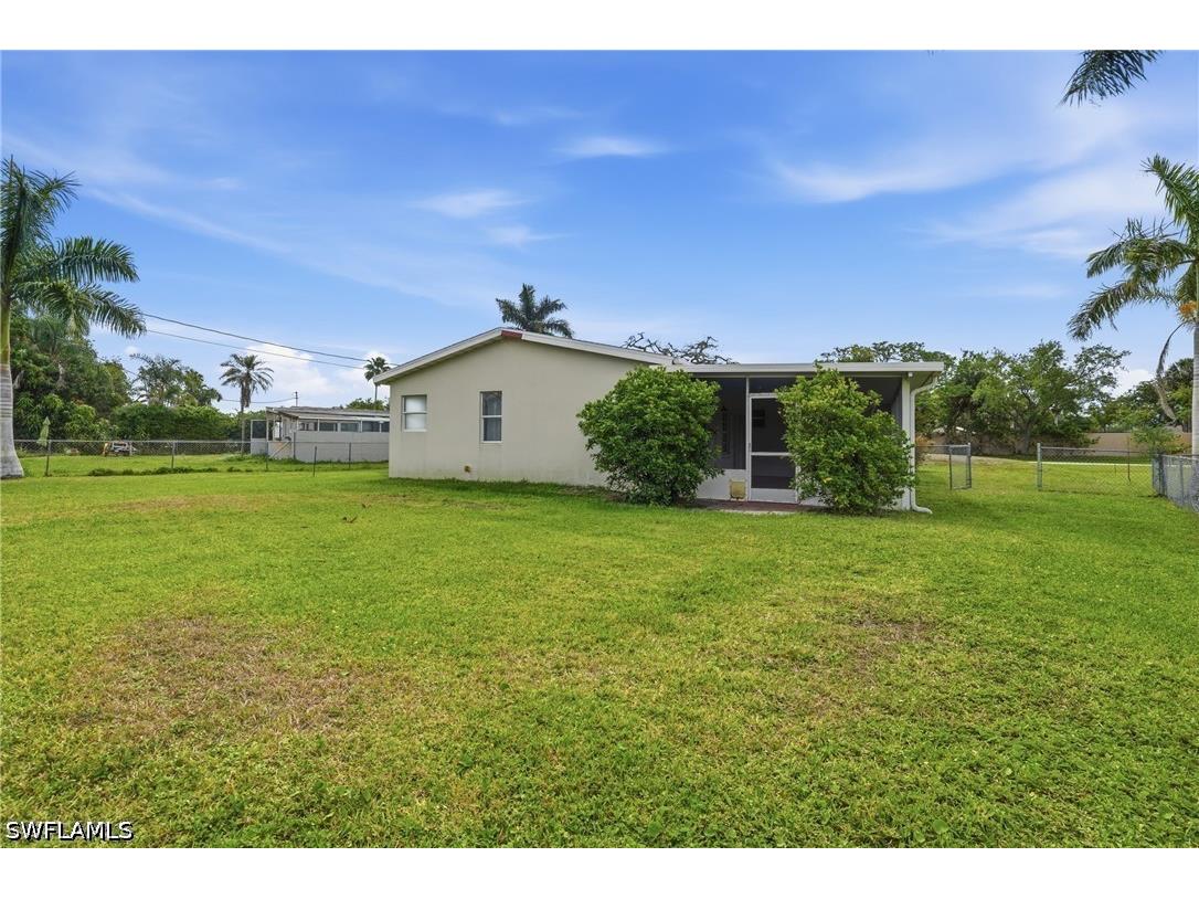 9920 Almetta Avenue Fort Myers FL 33919 226013499 image39