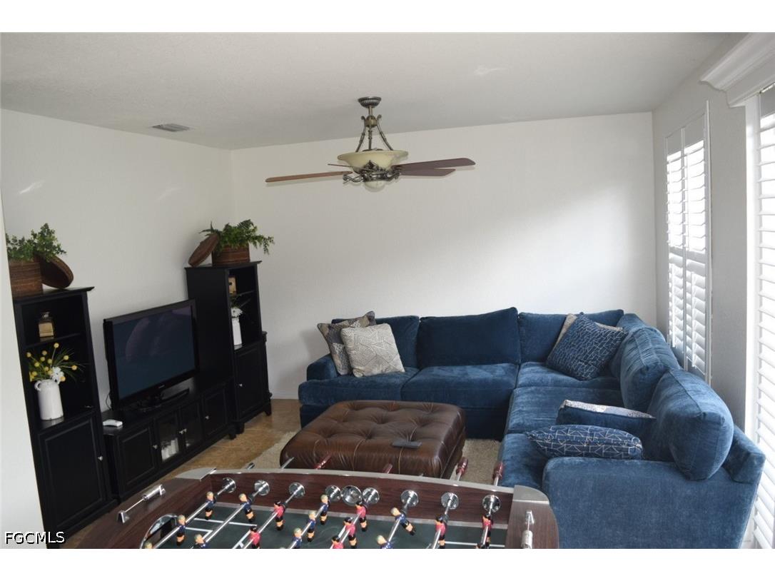 9923 Springlake Circle Estero FL 33928 2026019845 image3