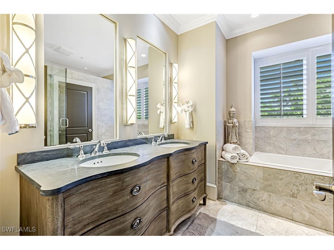 993 8th Street S #2 Naples FL 34102 225082175 image13