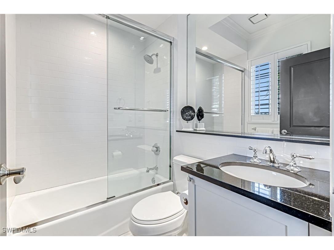 993 8th Street S #2 Naples FL 34102 225082175 image20