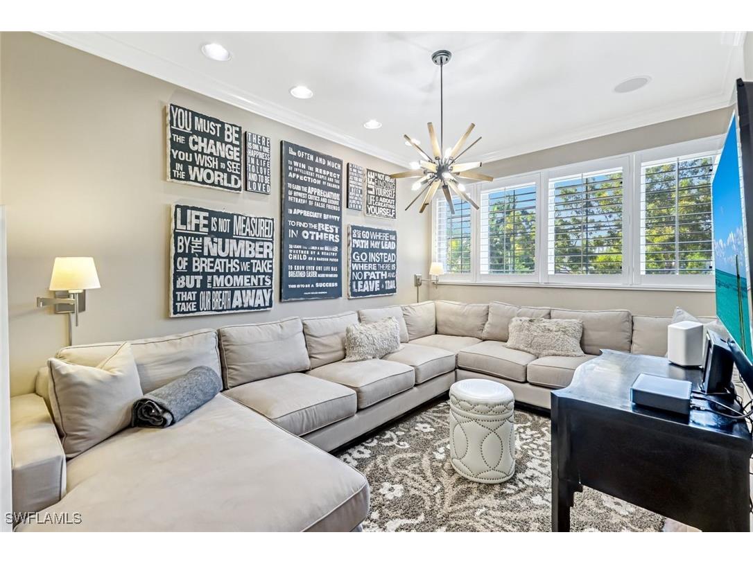 993 8th Street S #2 Naples FL 34102 225082175 image21