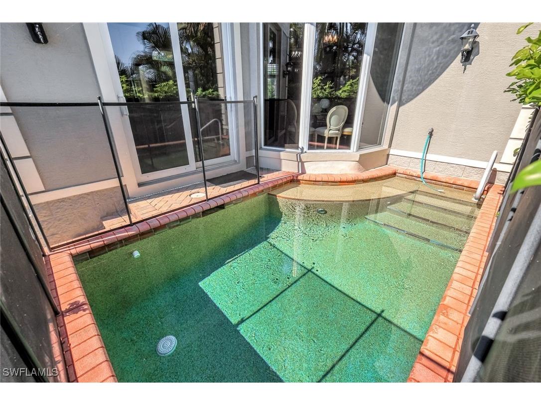 993 8th Street S #2 Naples FL 34102 225082175 image24