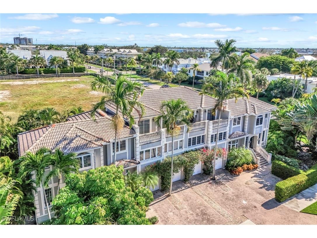 993 8th Street S #2 Naples FL 34102 225082175 image28