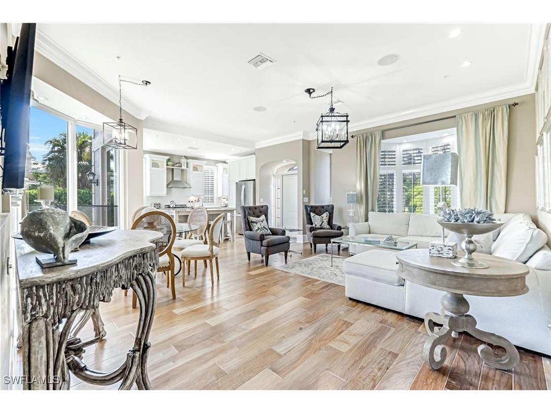 993 8th Street S #2 Naples FL 34102 225082175 image3