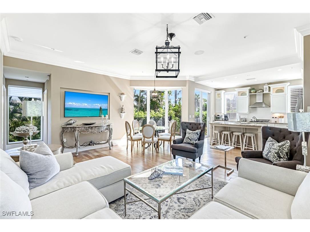 993 8th Street S #2 Naples FL 34102 225082175 image4