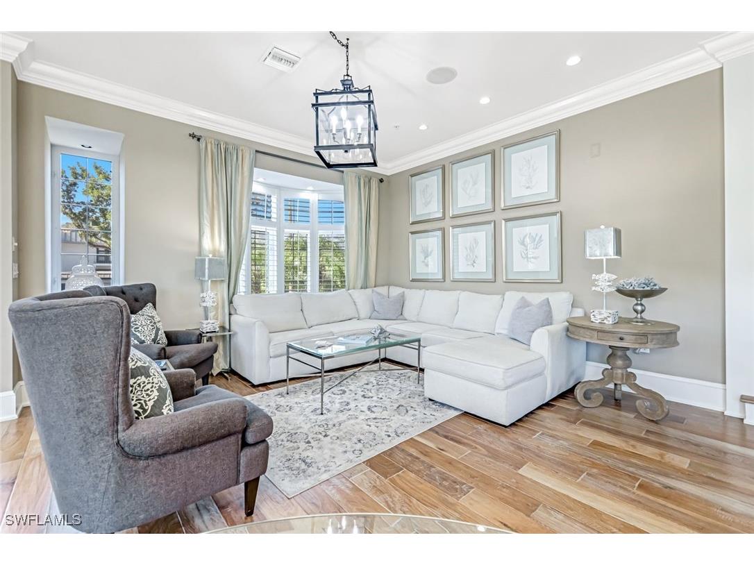 993 8th Street S #2 Naples FL 34102 225082175 image5