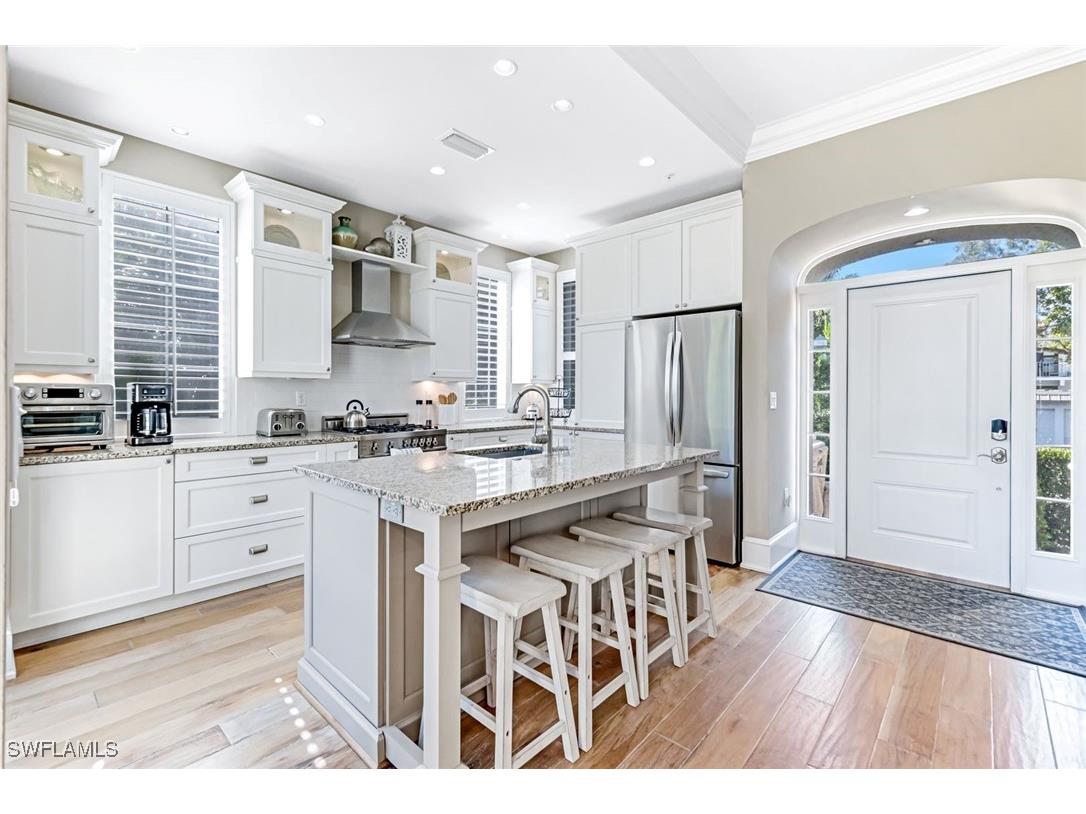 993 8th Street S #2 Naples FL 34102 225082175 image7