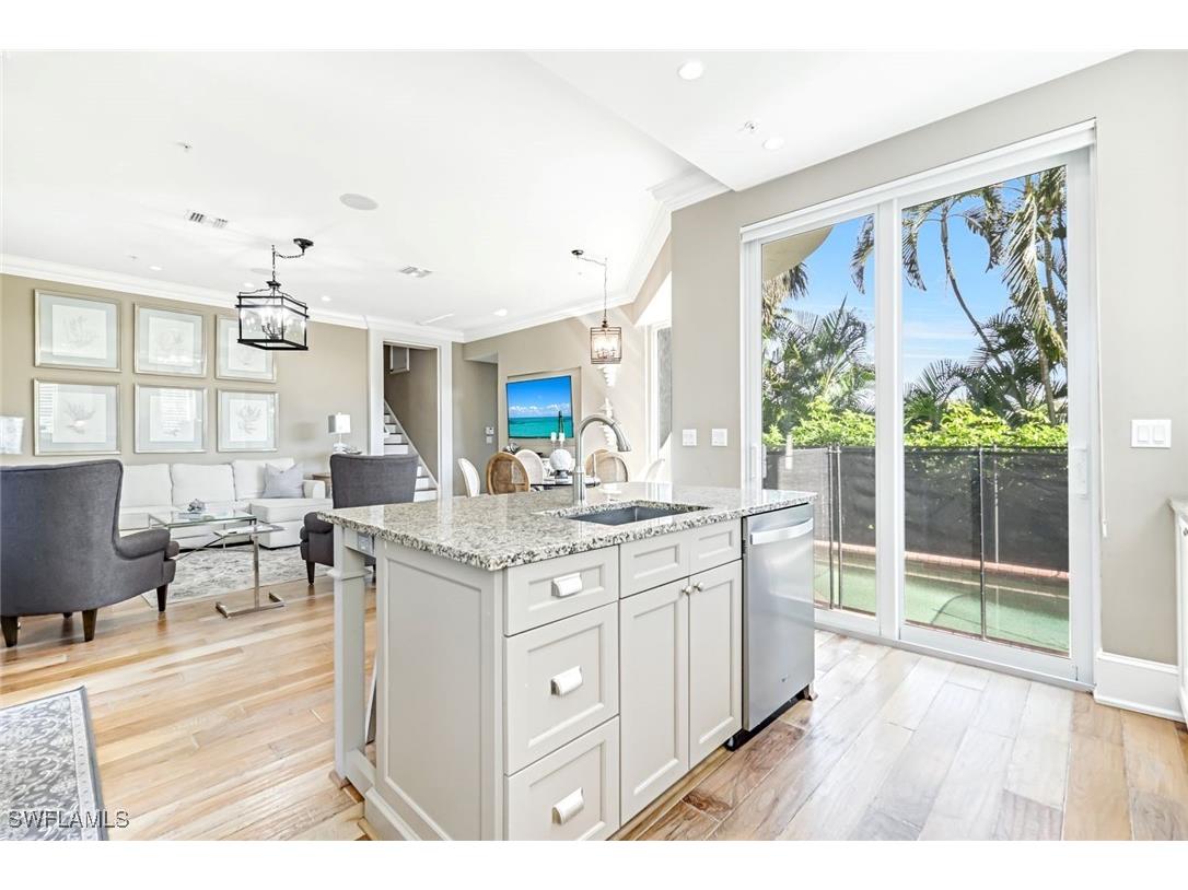 993 8th Street S #2 Naples FL 34102 225082175 image9