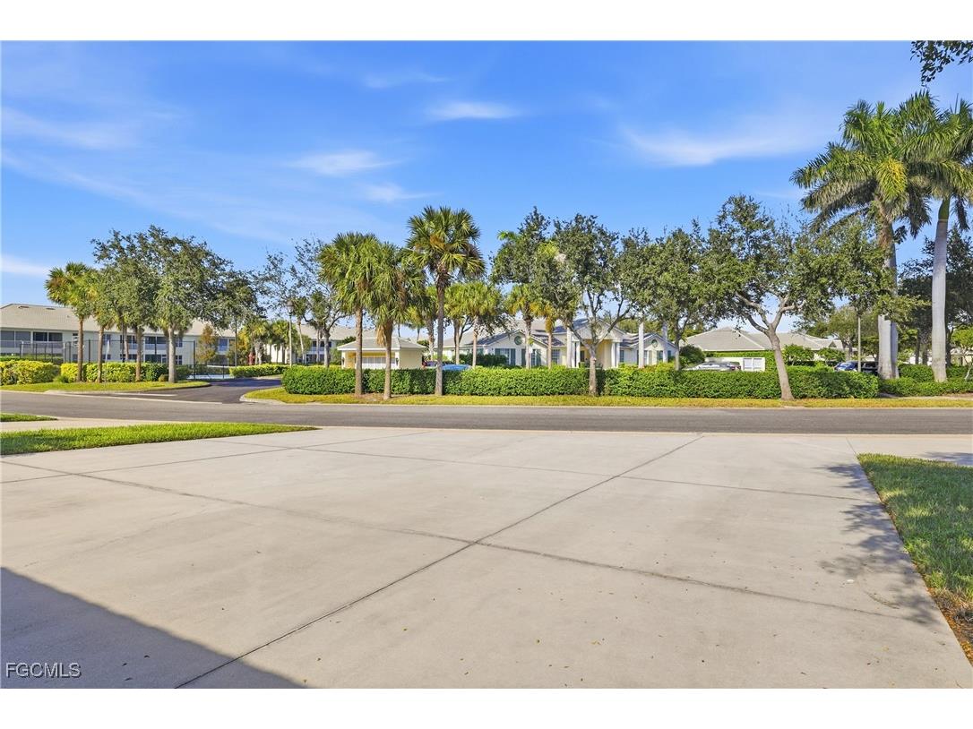 9931 Periwinkle Preserve Lane #102 Fort Myers FL 33919 2025023352 image33