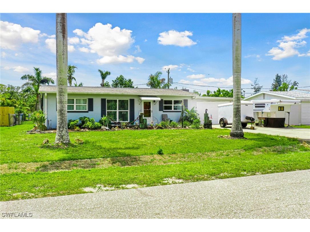 9935 Birr Street Fort Myers FL 33919 223035056 image1