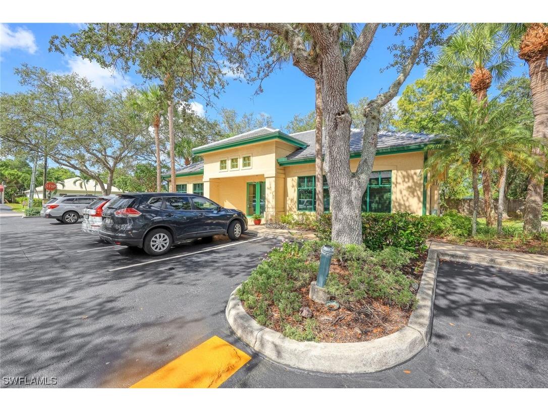 9935 Tamiami Trail N #401 Naples FL 34108 223060955 image1
