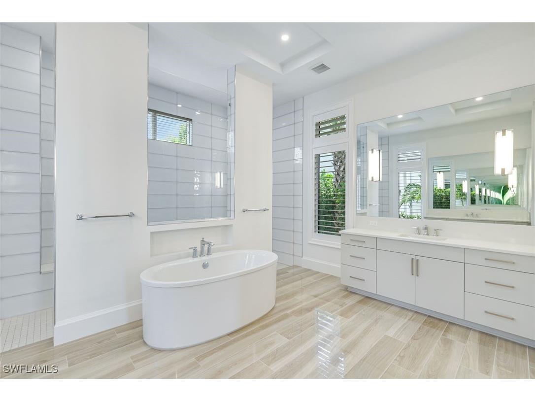 9937 Montiano Drive Naples FL 34113 225066689 image11