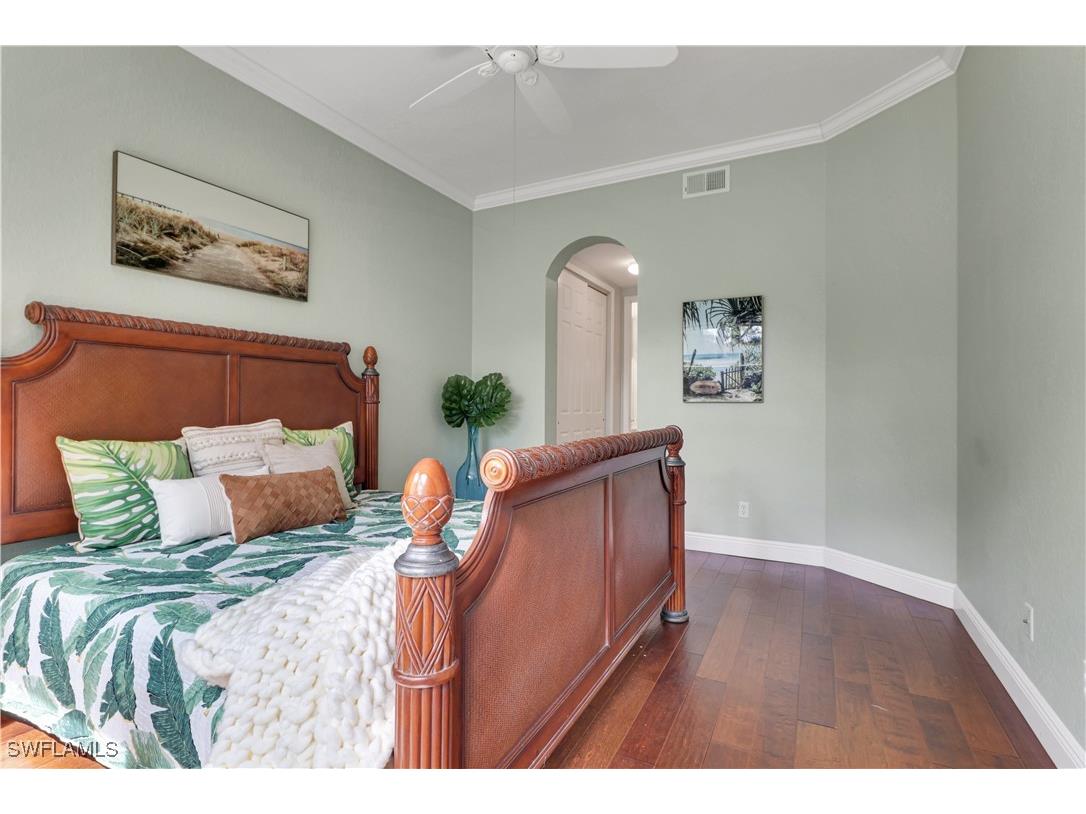 994 Eastham Way #V101 Naples FL 34104 225074086 image13