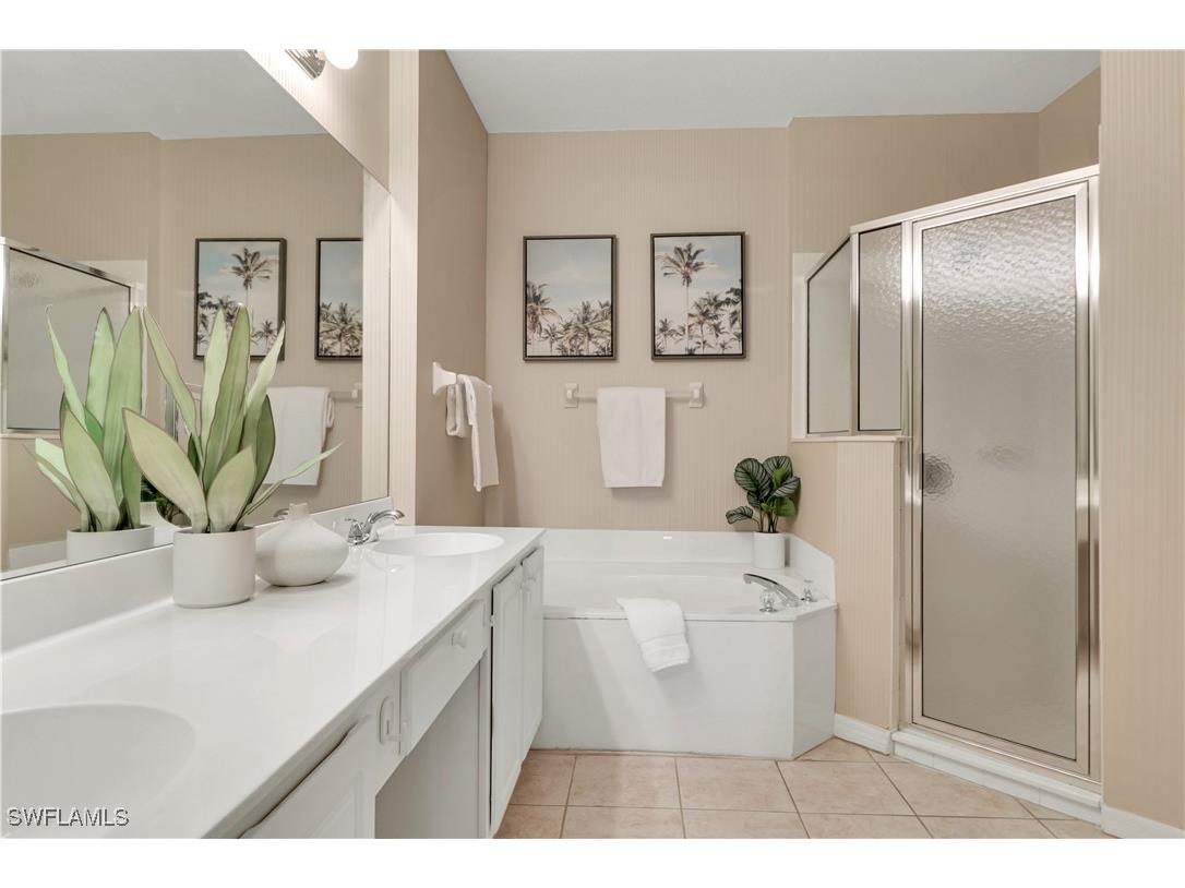 994 Eastham Way #V101 Naples FL 34104 225074086 image16