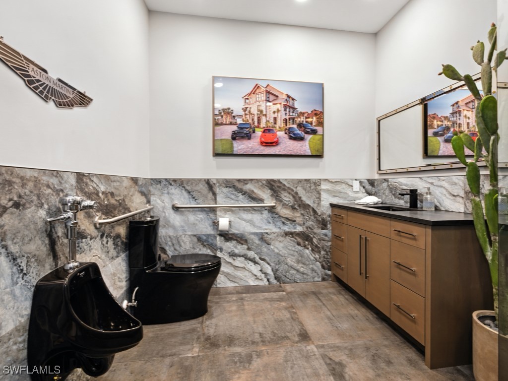 994 N Barfield Drive #11 Marco Island FL 34145 225068525 image25