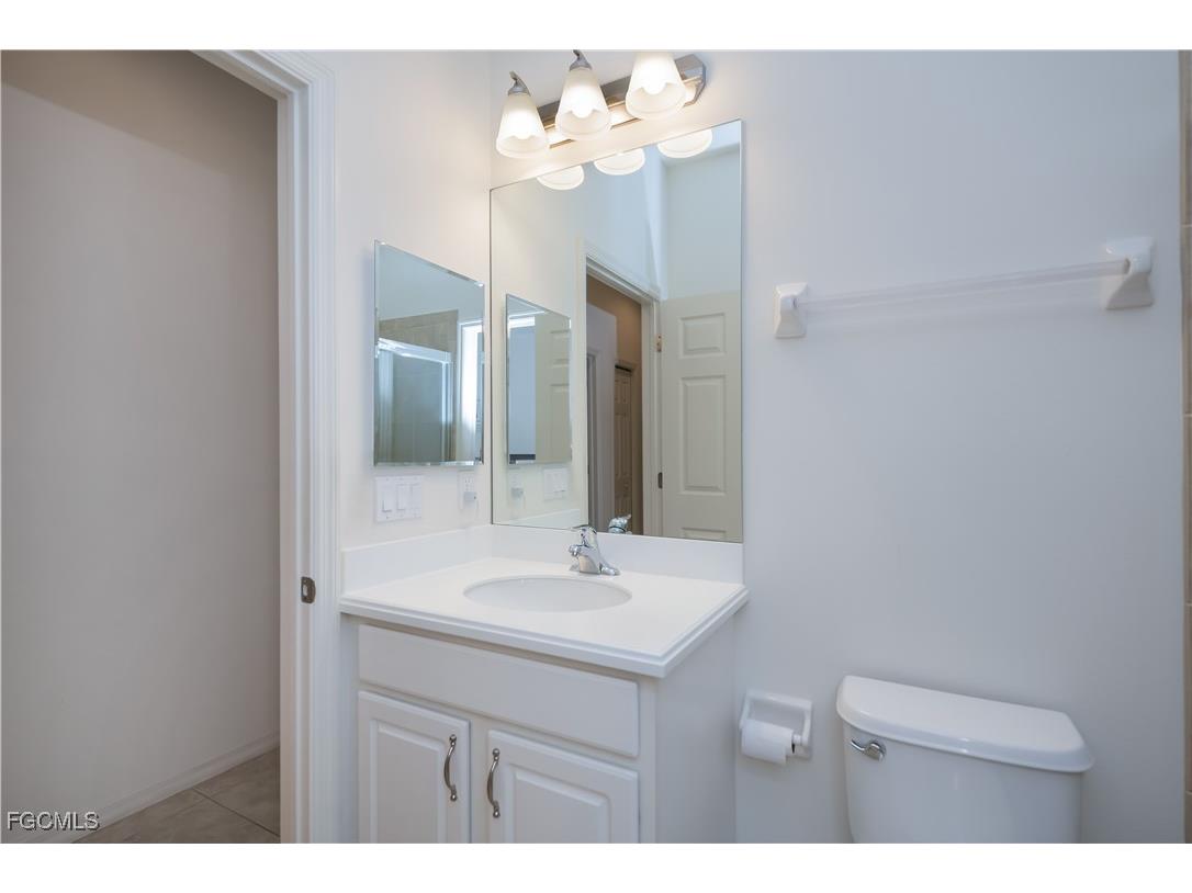 9948 Palmarrosa Way Fort Myers FL 33919 2025017688 image16