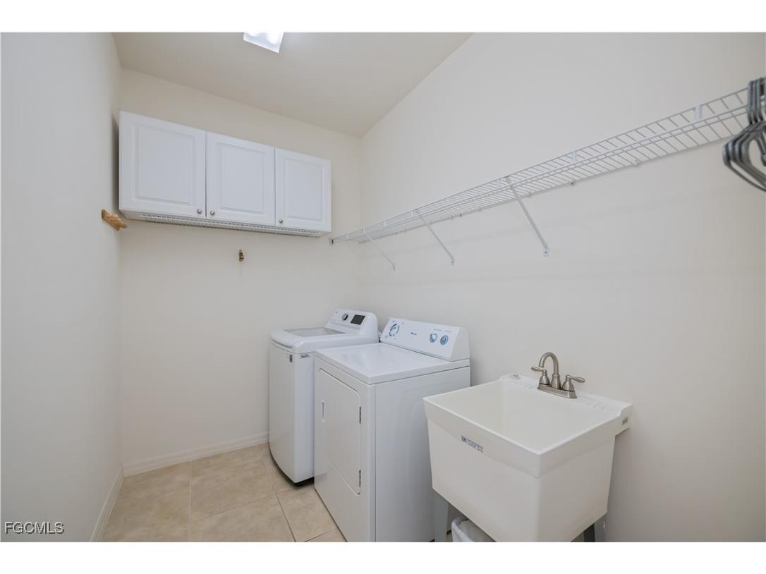 9948 Palmarrosa Way Fort Myers FL 33919 2025017688 image19