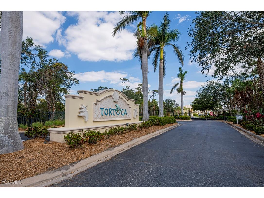 9948 Palmarrosa Way Fort Myers FL 33919 2025017688 image24