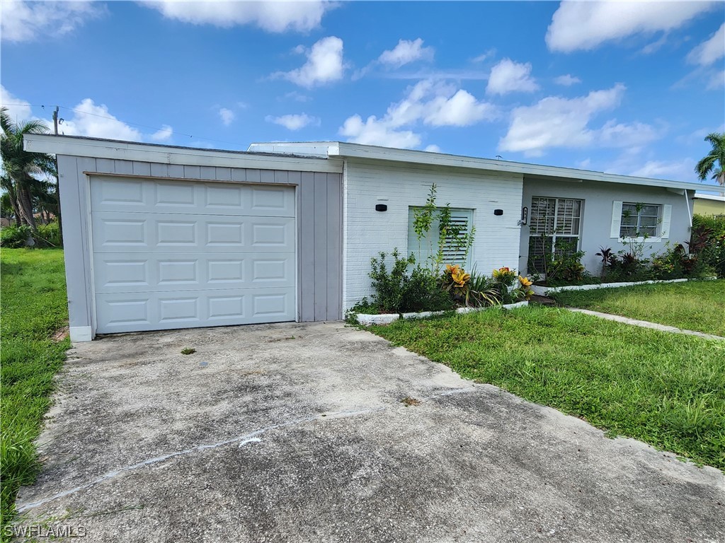 9949 Birr Street Fort Myers FL 33919 223061884 image1