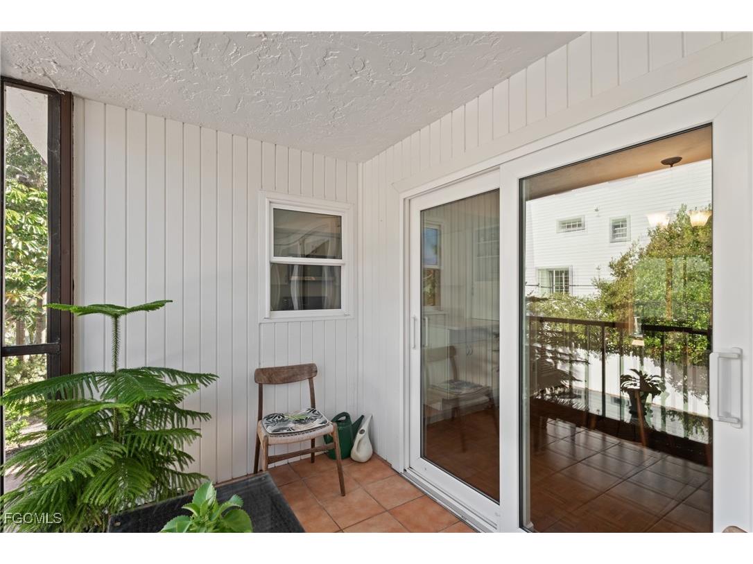 995 9th Avenue S #5 Naples FL 34102 2025022530 image16