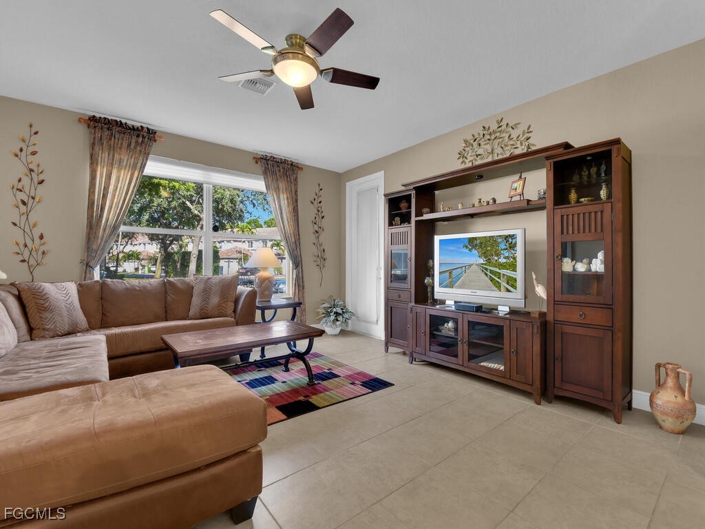 9950 Chiana Circle Fort Myers FL 33905 2025023804 image12