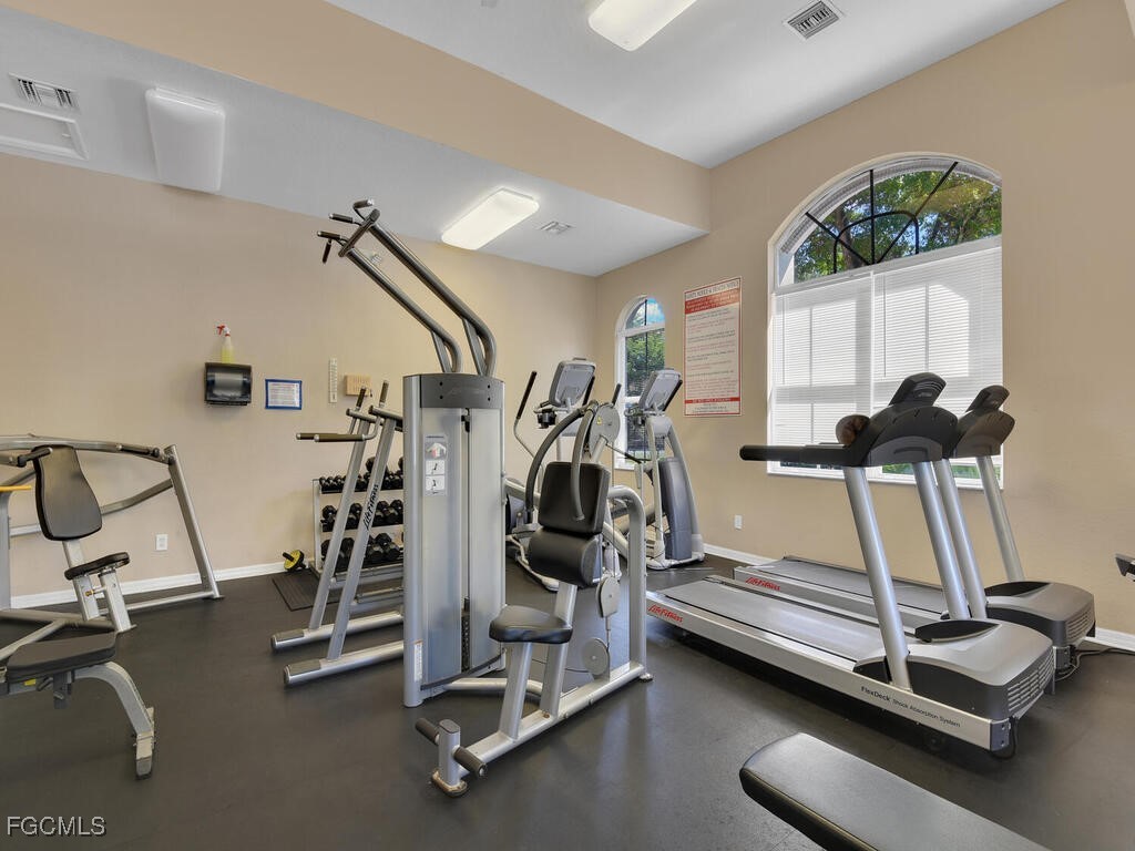 9950 Chiana Circle Fort Myers FL 33905 2025023804 image32