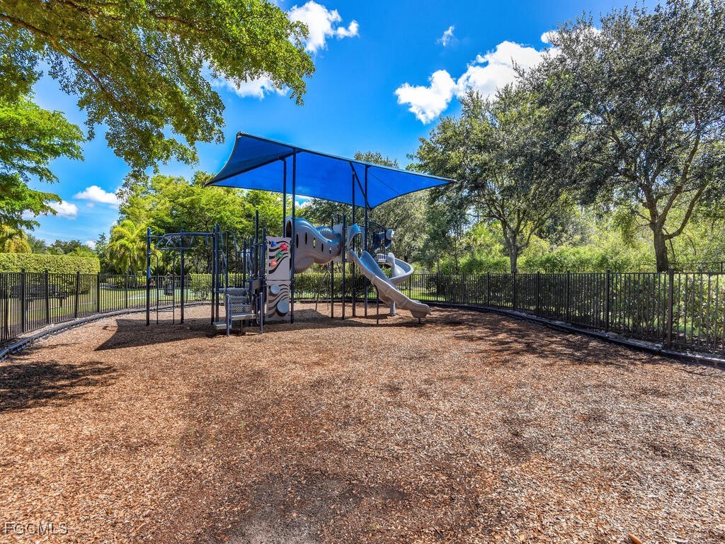 9950 Chiana Circle Fort Myers FL 33905 2025023804 image33