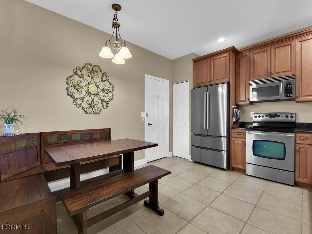 9950 Chiana Circle Fort Myers FL 33905 2025023804 image6