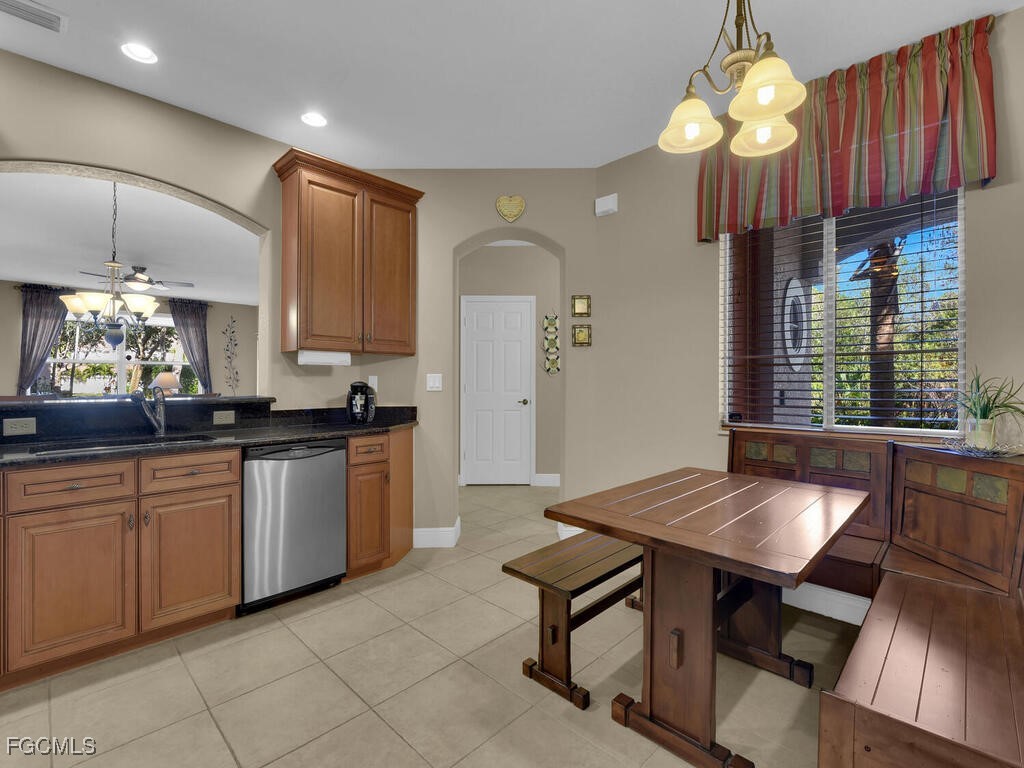 9950 Chiana Circle Fort Myers FL 33905 2025023804 image8