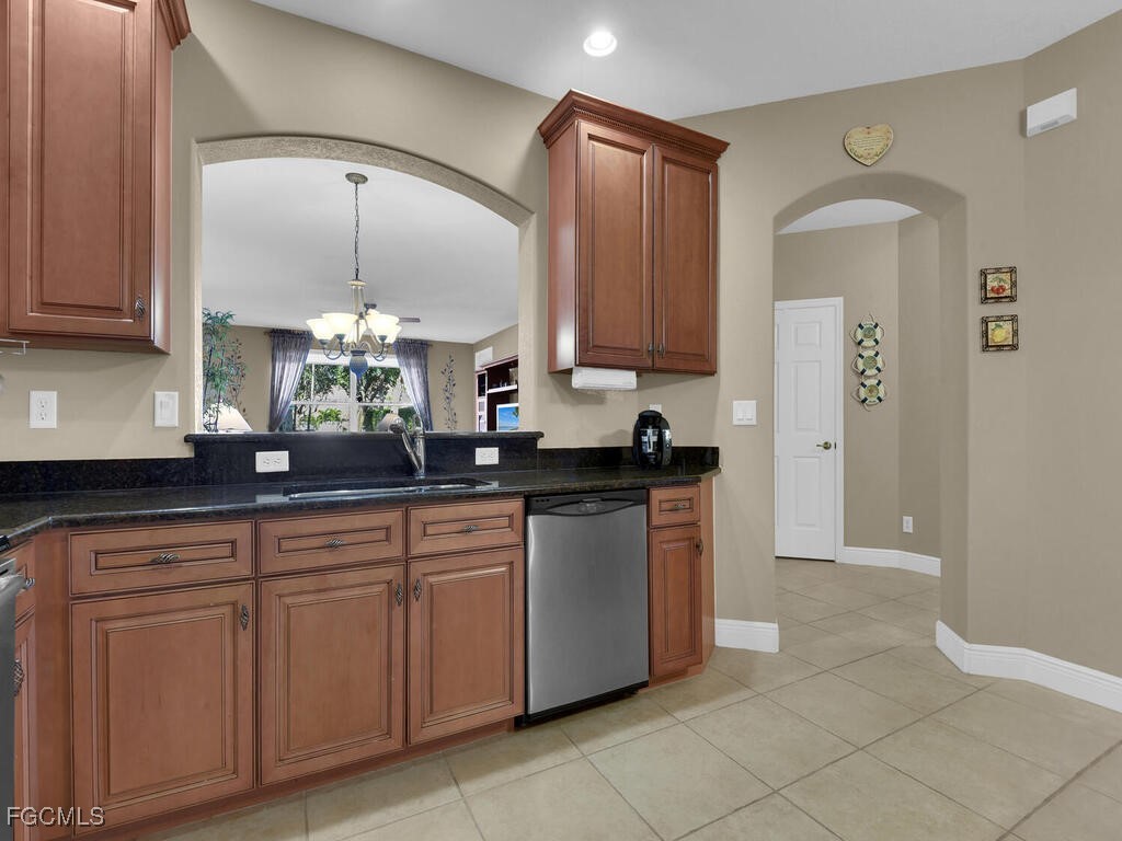 9950 Chiana Circle Fort Myers FL 33905 2025023804 image9