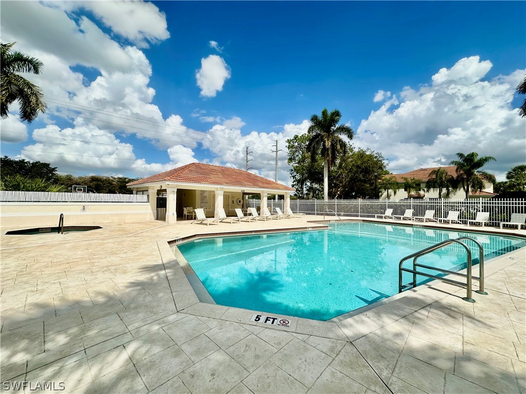996 Hampton Circle #71 Naples FL 34105 226009954 image25